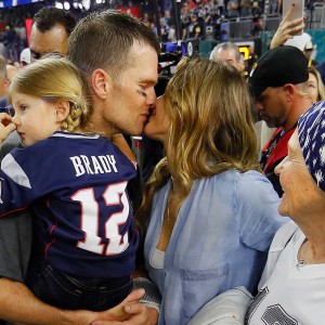 Tom Brady Celebrates His 2017 Super Bowl Win With His Three Kids and Gisele Bündchen Tom Brady Celebrates His 2017 Super Bowl Win With His Three Kids and Gisele Bündchen